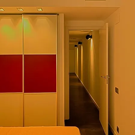 Apartmán Luxe Penthouse Centrum 300m Strand-8pax Wifi 2parking