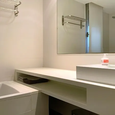 Luxe Penthouse Centrum 300m Strand-8pax Wifi 2parking L'Escala